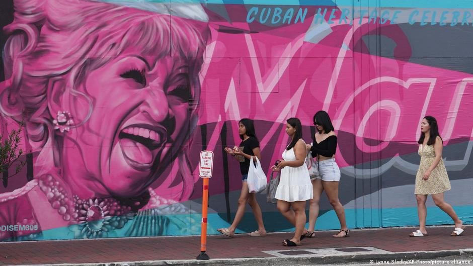 Celia Cruz entrará al Salón de la Fama del Rock & Roll junto con Phil Collins y Oasis -El Radar News