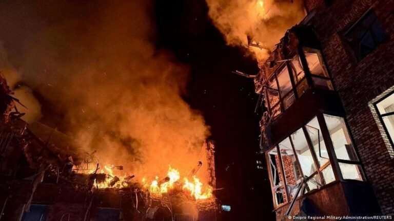 Al menos 12 personas muertas en ataques rusos en Ucrania -El Radar News