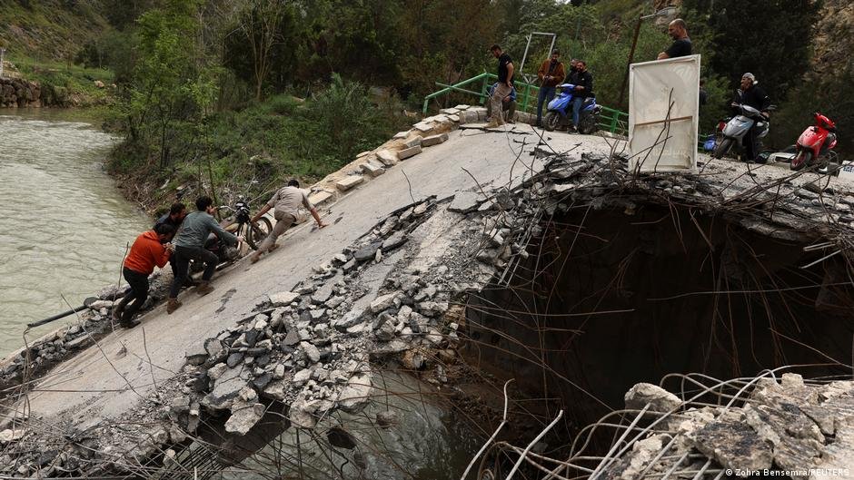 Israel promete arrasar viviendas en el sur de Líbano -El Radar News
