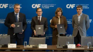 caf-y-ose-firman-acuerdo-de-130-millones