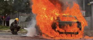 incendio-de-auto-electrico